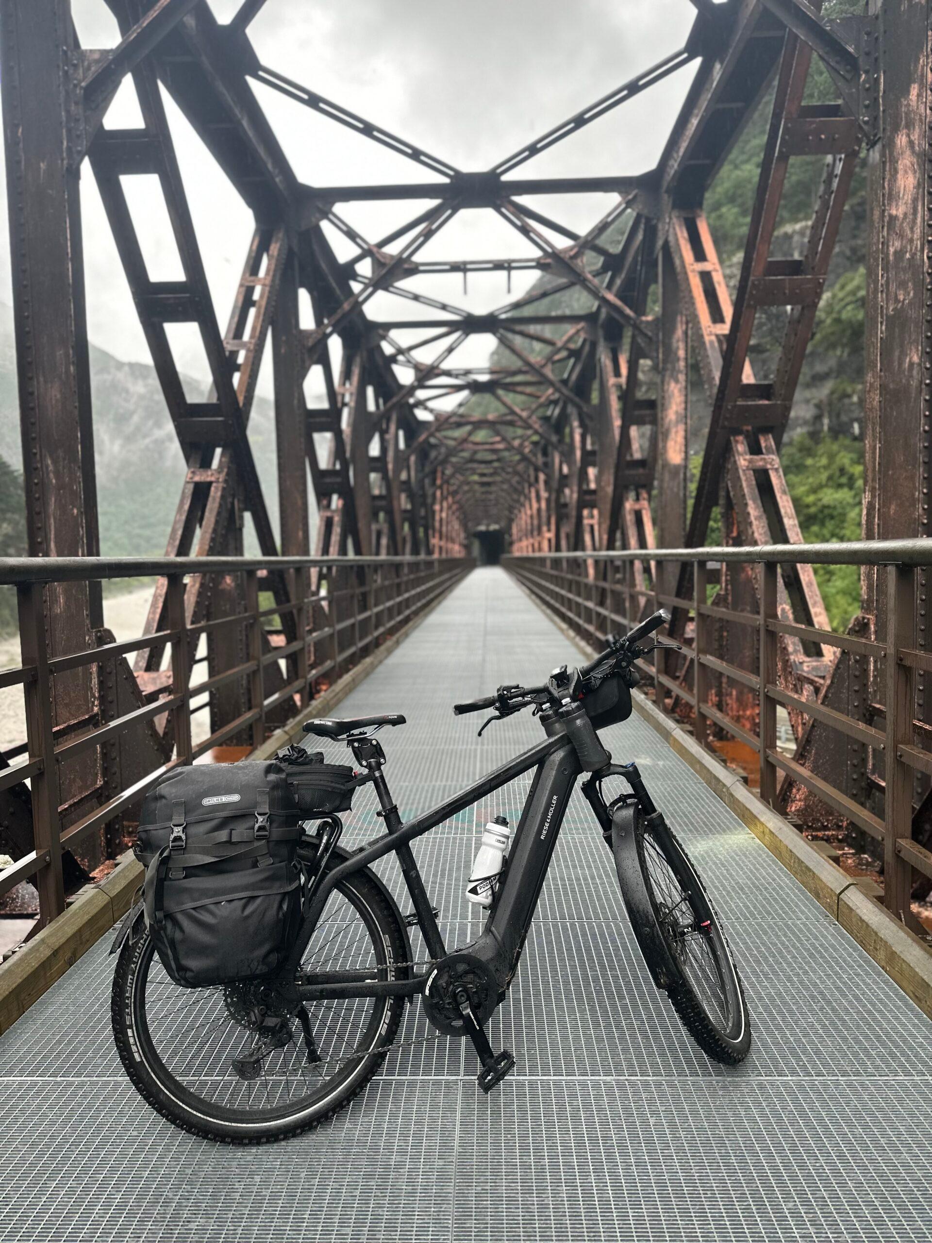 e-Bike auf einer Brücke – Foto vom 05.08.23