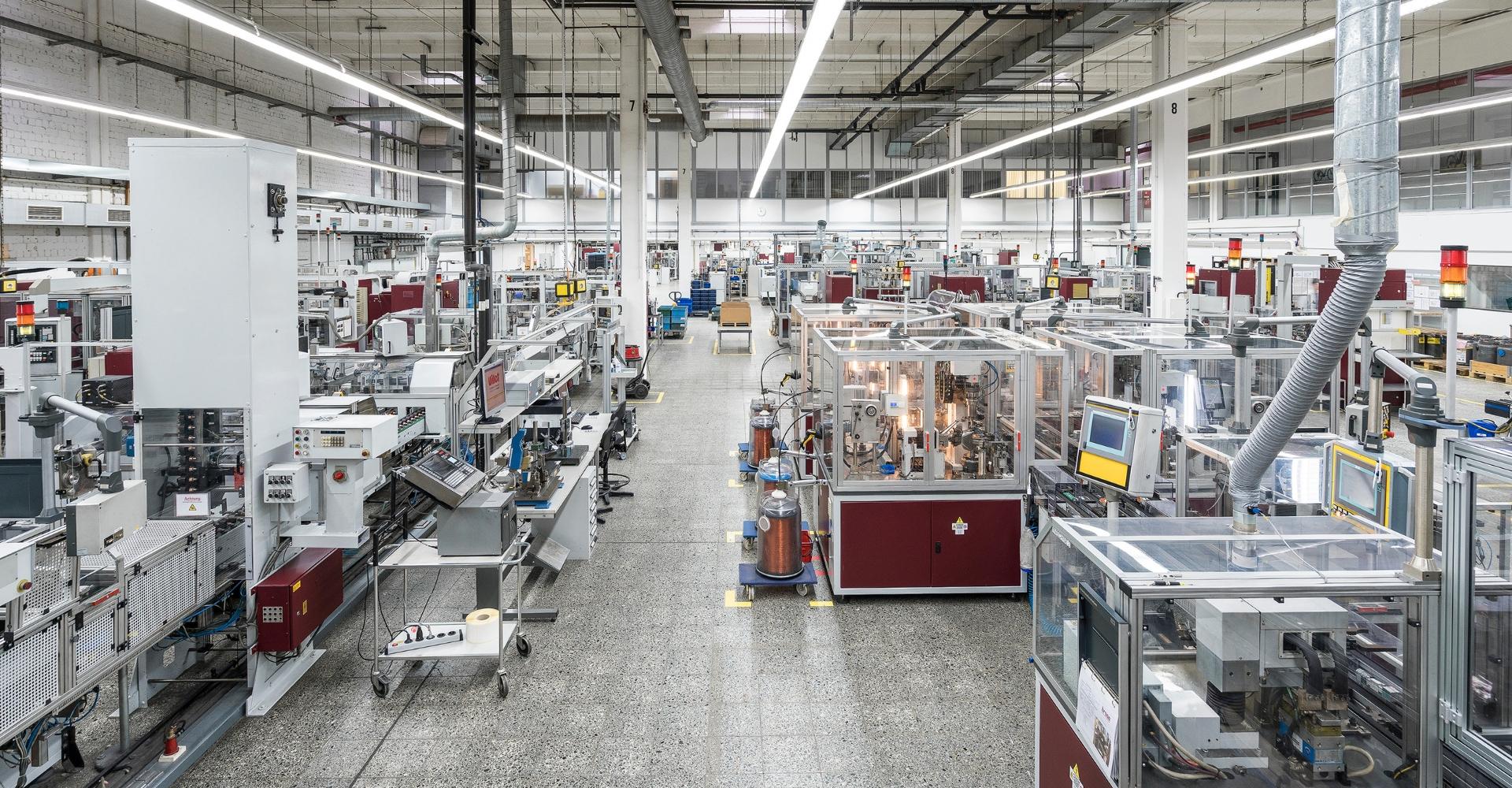 Die Fertigungsgshalle des Motorenherstellers Brose in Berlin