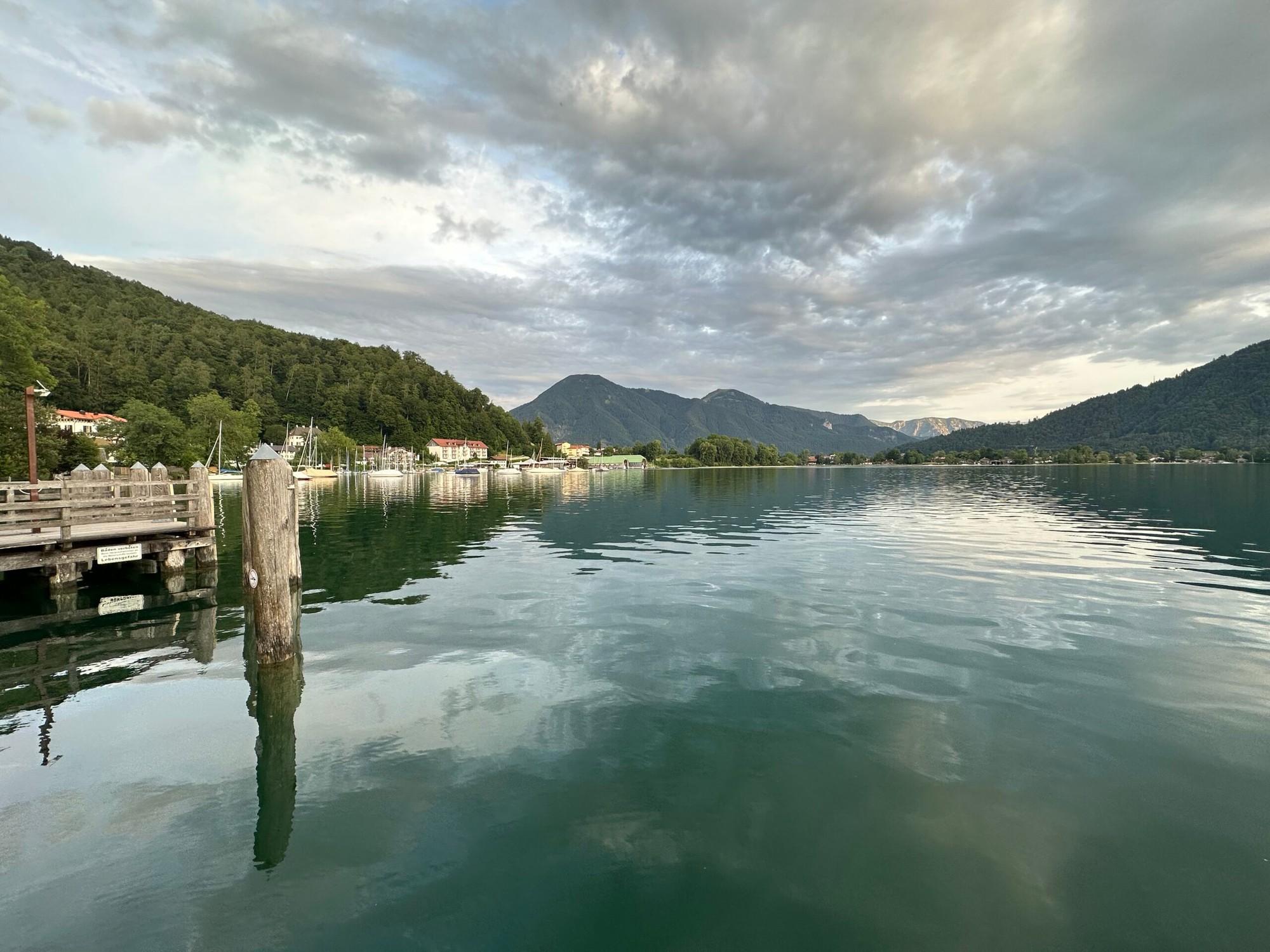 Ruhige Seenlandschaft mit e-Bike-Pause am 31.07.23