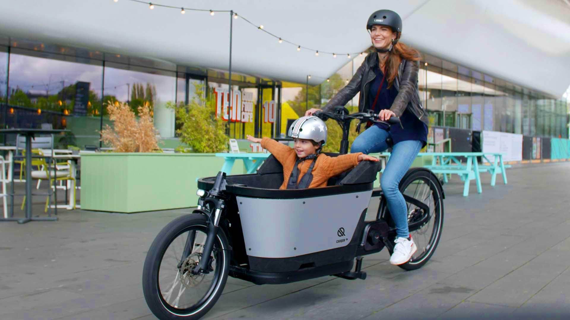 Das Bild zeigt das Prototype Carqon Cruise 3, das für den Transport von Kindern und Gütern konzipiert ist.