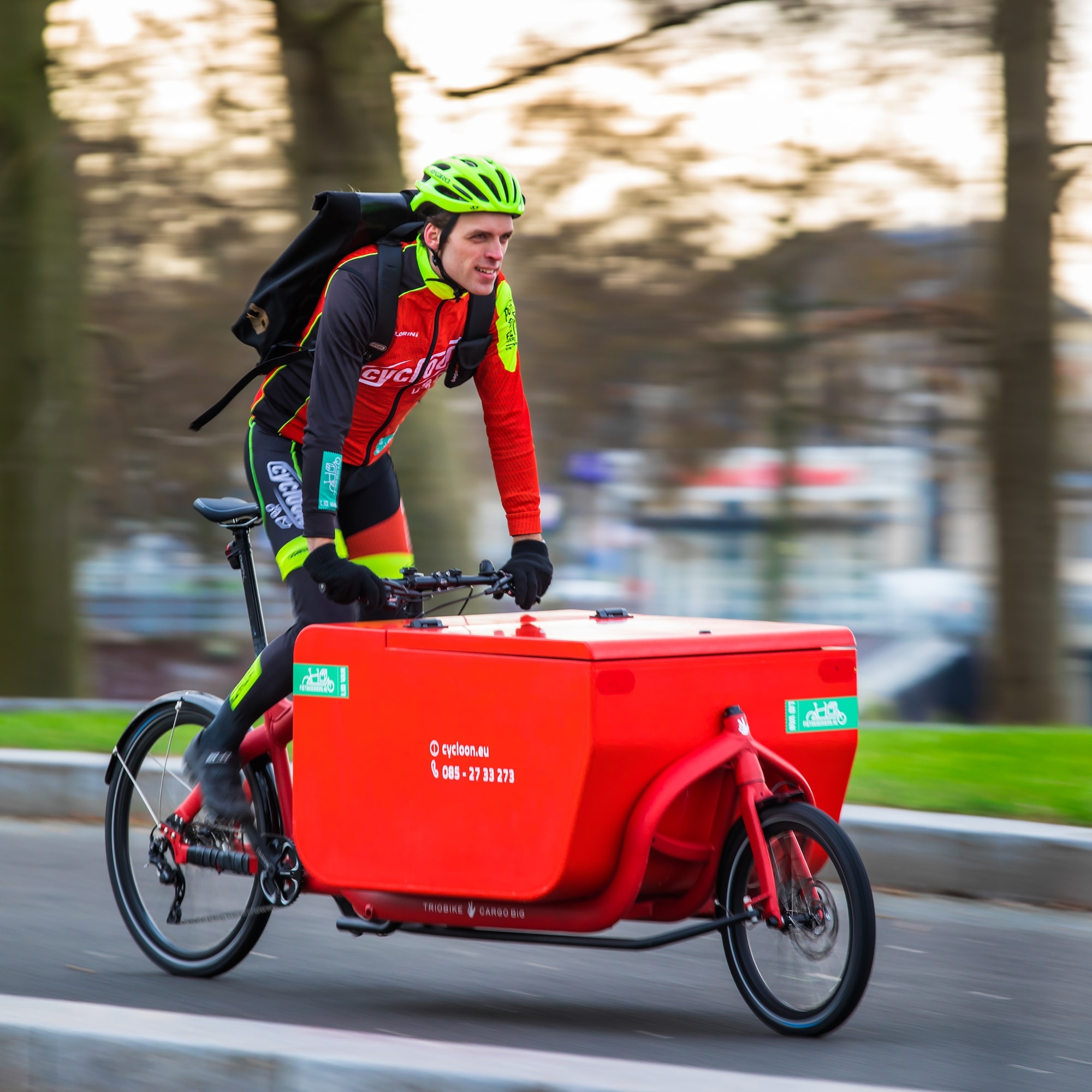 Entdecken Sie das Triobike Cargo Big, ein effizientes Lastenrad fĂŒr umweltfreundlichen Transport. Ideal fĂŒr urbane