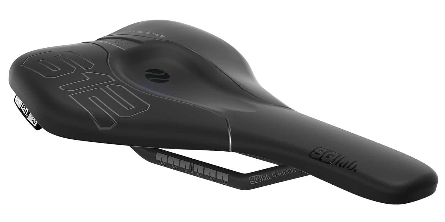 Erleben Sie maximalen Komfort mit dem SQlab 612 Ergowave Active Carbon Sattel. Ideal für sportliche Fahrer, die Wer