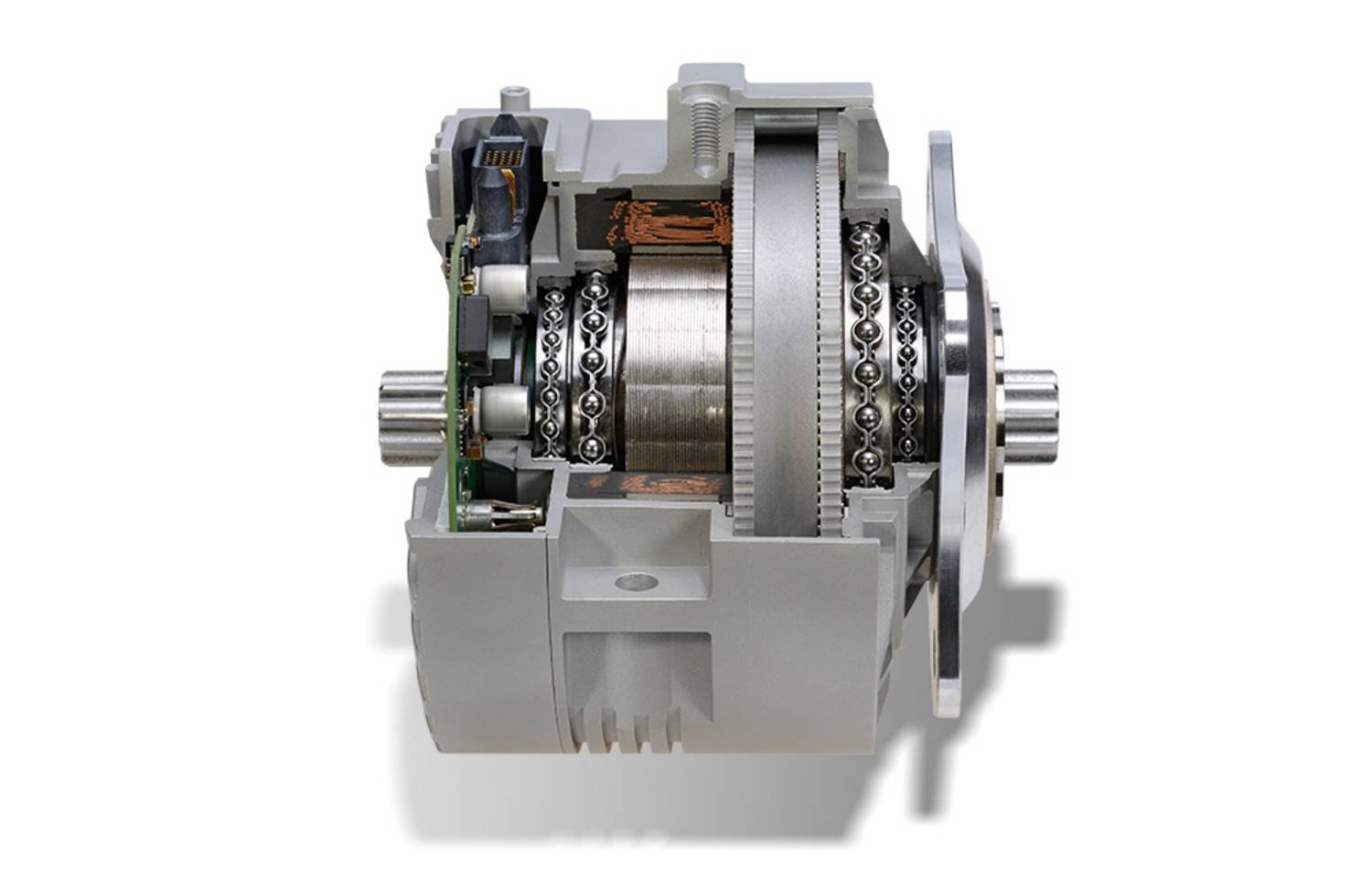 Das Bild zeigt einen Querschnitt eines e-Bike-Motors. In der Mitte befindet sich der Rotor, umgeben von Kupferspule